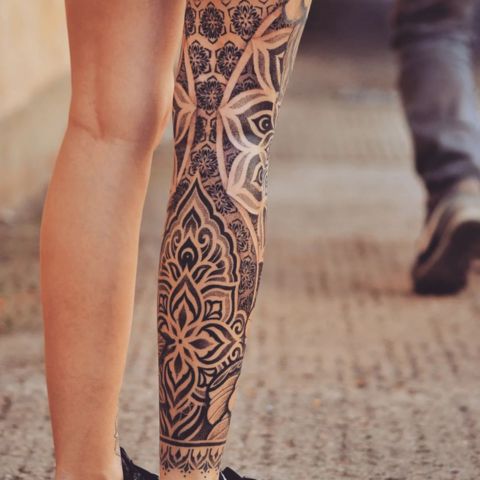 Full Thigh Tattoo