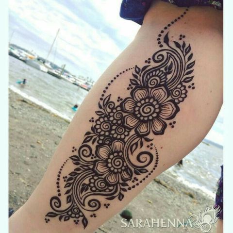 Henna Thigh Tattoo